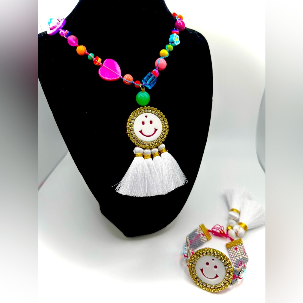Smiley face set